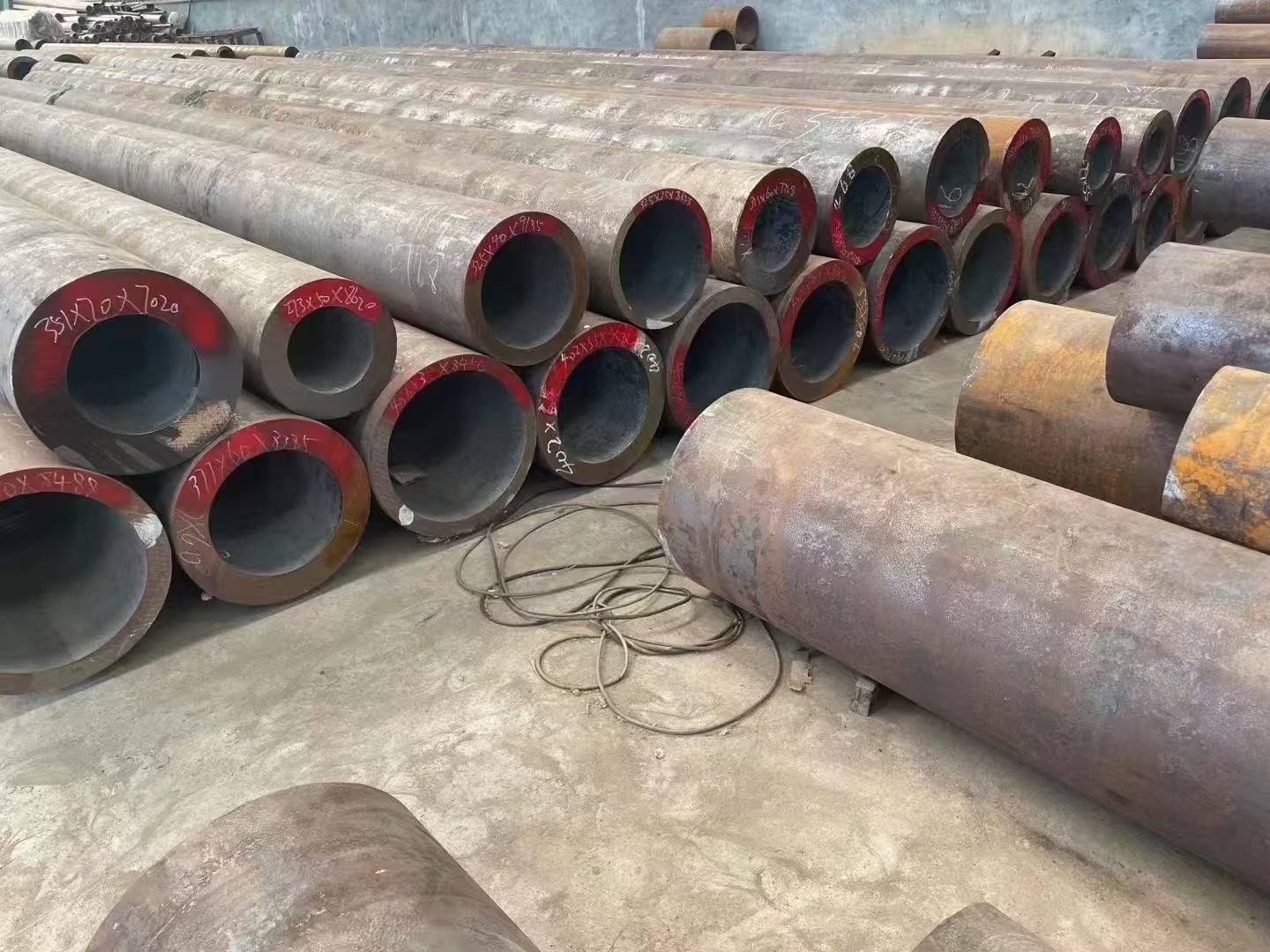 呼伦贝尔市无缝钢管切割定尺切割加工不锈钢无缝钢管 - 厂家